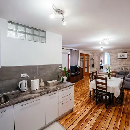 Apartment Heart Of Town Zadar