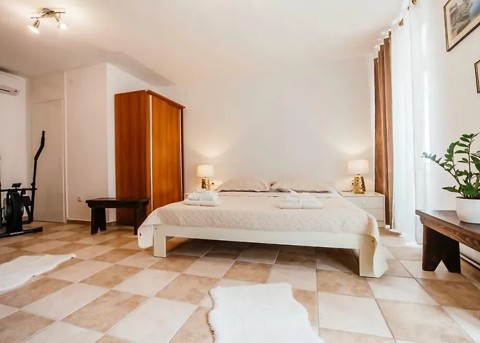 公寓 Heart Of Town *