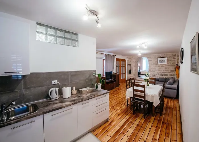 公寓 Heart Of Town 扎达尔